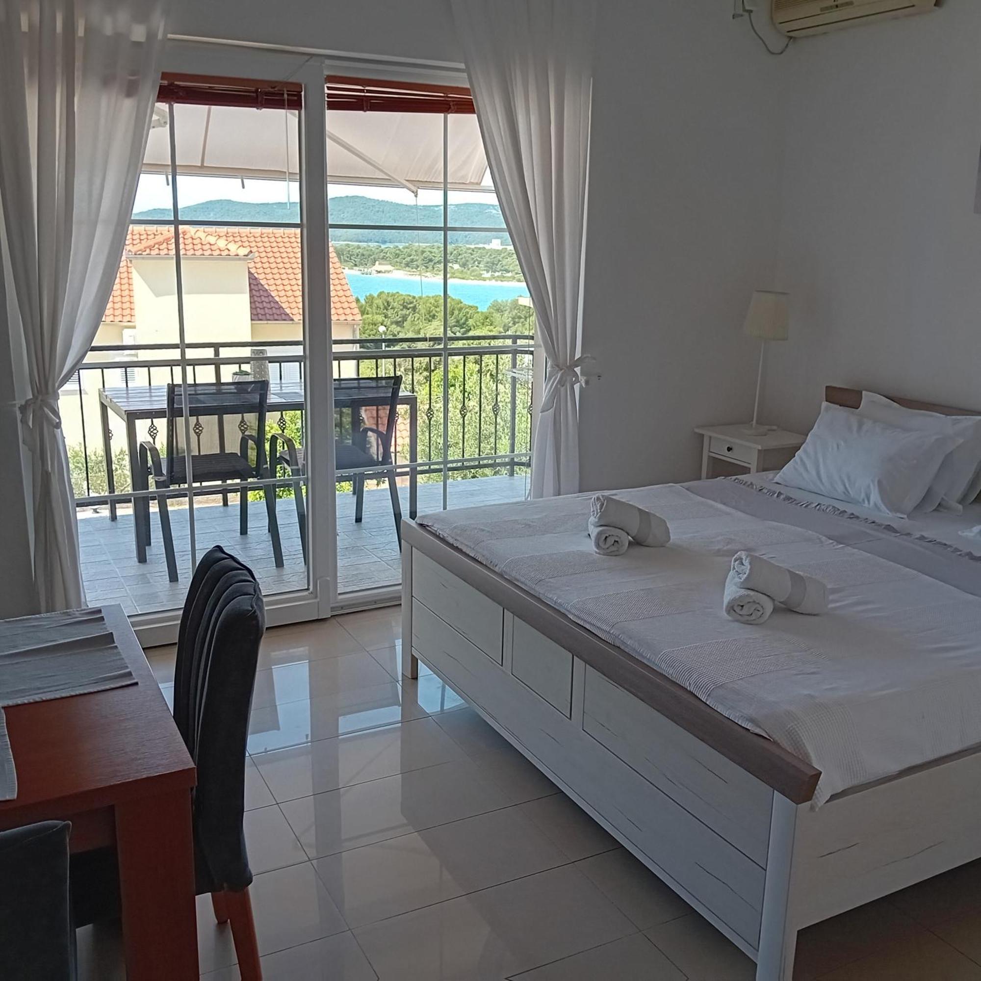 Apartments Gveric Sibenik Luaran gambar