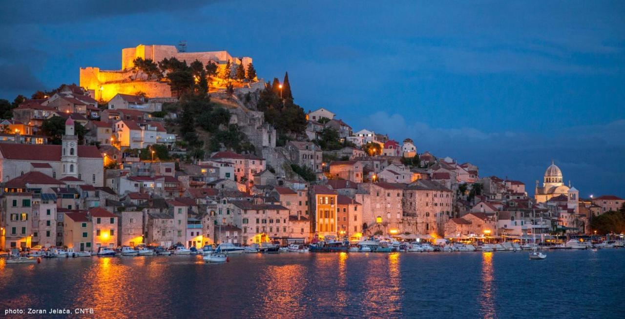 Apartments Gveric Sibenik Luaran gambar